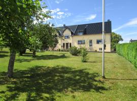 Ferienhaus Schöne Aussicht, accommodation in Esch