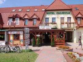 Hotelik Caligula, hotel v destinaci Mikołajki