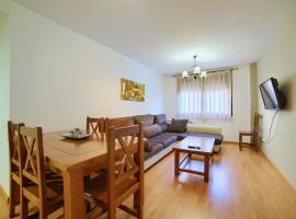 One bedroom appartement with furnished terrace and wifi at Gudar, hotel Gúdarban