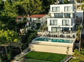 Villa Colomba a luxury villa in Brela, seafront