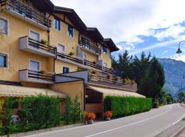 Hotel Dolomiti, hôtel à Levico Terme