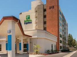 Holiday Inn Express Fullerton-Anaheim, an IHG Hotel, hotel di Fullerton