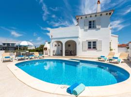 Chalet en Calan Forcat, Hotel in Cala en Forcat