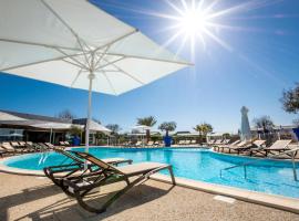 M&V Resort Camping, self-catering accommodation in Langrune-sur-Mer