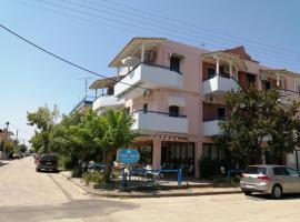 Viesnīca Hotel Eleni pilsētā Paralija Dionisiu