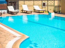 Avra Sea View Paradise Pool Apartments, hotell sihtkohas Moraḯtika