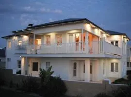 Shore's Edge Luxury Oceanfront Home