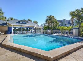 Sun Beach Club by Ocean Properties, hotel i New Smyrna Beach