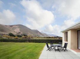 Behy Lodge Glenbeigh by Trident Holiday Homes, alojamento na praia em Glenbeigh
