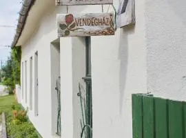 Vadrózsa Vendégház Rácalmás