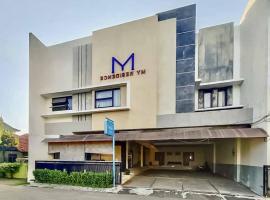 RedDoorz Syariah Plus near Cirebon Super Block Mall 2, hotel in Cirebon