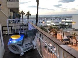 Sweet li, hotel with pools in Ashkelon