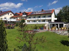 Naturhotel Am Sonnenhang, hotelli kohteessa Oy-Mittelberg