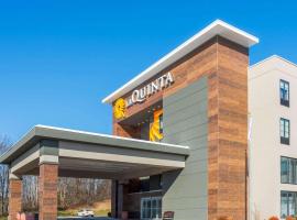 La Quinta by Wyndham Aberdeen-APG، فندق في أبردين