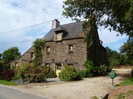 Chambre d'hôtes Saint Jacob Relais de Chasse du XVIII Siècle, B&B in Les Fougerêts