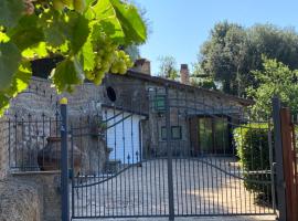 Casetta Santa Fortunata Guest House, hostal o pensión en Sutri