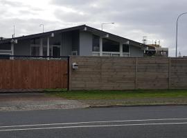 Mount Holiday Home, hotel a Mount Maunganui