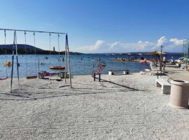 Apartment Lana, hotel v destinaci Pašman