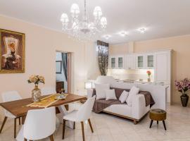 Faidra Luxury Apartment, Hotel in Flóka
