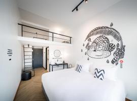 Blu Monkey Hub & Hotel Ranong, hotel in Ranong