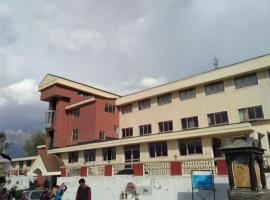 GMVN Auli, hotel en Jyotirmath