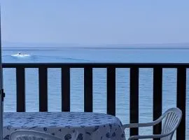 Seafront Apartment Pefkochori