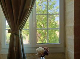 Les Logis de Lestiac, Bed & Breakfast in Lestiac-sur-Garonne