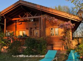 CHALET B&B LAGHETTI MARTINA, chata v destinaci Crevalcore