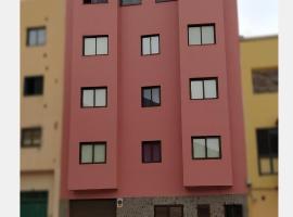 apartamentos la villa 3، فندق في سان سيباستيان دي لا غوميرا