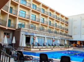 Hotel Iris, hotell i El Arenal