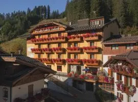 Dolomiti Hotel Cozzio