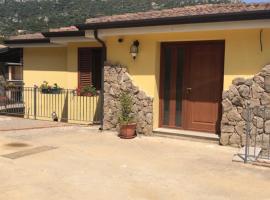 Appartamento a 300 metri dal mare, hotel in Santa Maria Navarrese