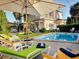 Villa Shardana B&B, bed and breakfast en Sesimbra