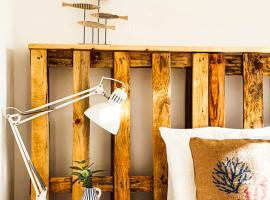 PÊPA Guesthouse, pension in Setúbal