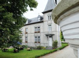 Chateau De Strainchamps, hotel u gradu Fauvillers