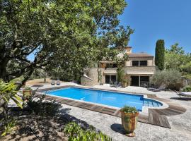 Quintessence Provence – hotel w mieście Goult