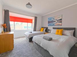 Bright and Modern Home 4 beds CCTV Parking, apartemen di Killingbeck