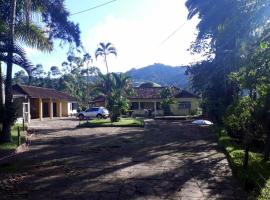 Casa/sítio na serra em Bom Jardim - RJ, hotel in Bom Jardim