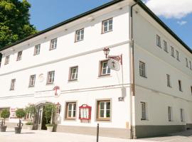 Gasthof Torwirt Radstadt, guest house in Radstadt