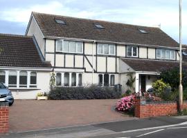 Highworth House, hotel with parking in Swindon
