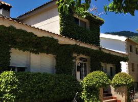 Zemu izmaksu kategorijas viesnīca Alojamientos Loma de Mariangela pilsētā Kotoriosa