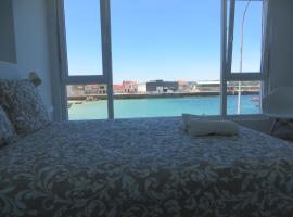 Apartamento Na Beira Do Mar, hotel u gradu O Pindo
