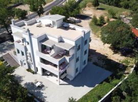 Apartment Anića Kuk, hotel near Paklenica National Park, Starigrad