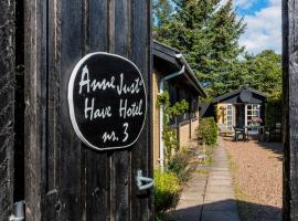 Anne Just's Havehotel, hotelli kohteessa Blokhus