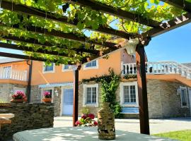 Viviendas Turísticas Rosa, hôtel à Ribadeo près de : Plage des Cathédrales