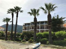 Palm Trees Hotel, hotel a Nydri