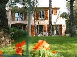 Location Villa et Studios Roquebrune-sur-Argens