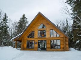 Le Chalet Bois Rond Relax, hotel en Saint-Tite-des-Caps