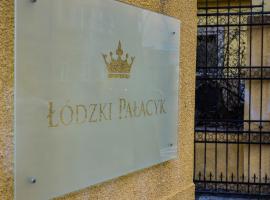 Łódzki Pałacyk - Pokoje hostelowe, nakvynės namai Lodzėje