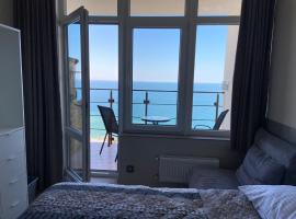 Arcadia apartment & sea terrace, alquiler vacacional en la playa en Odesa